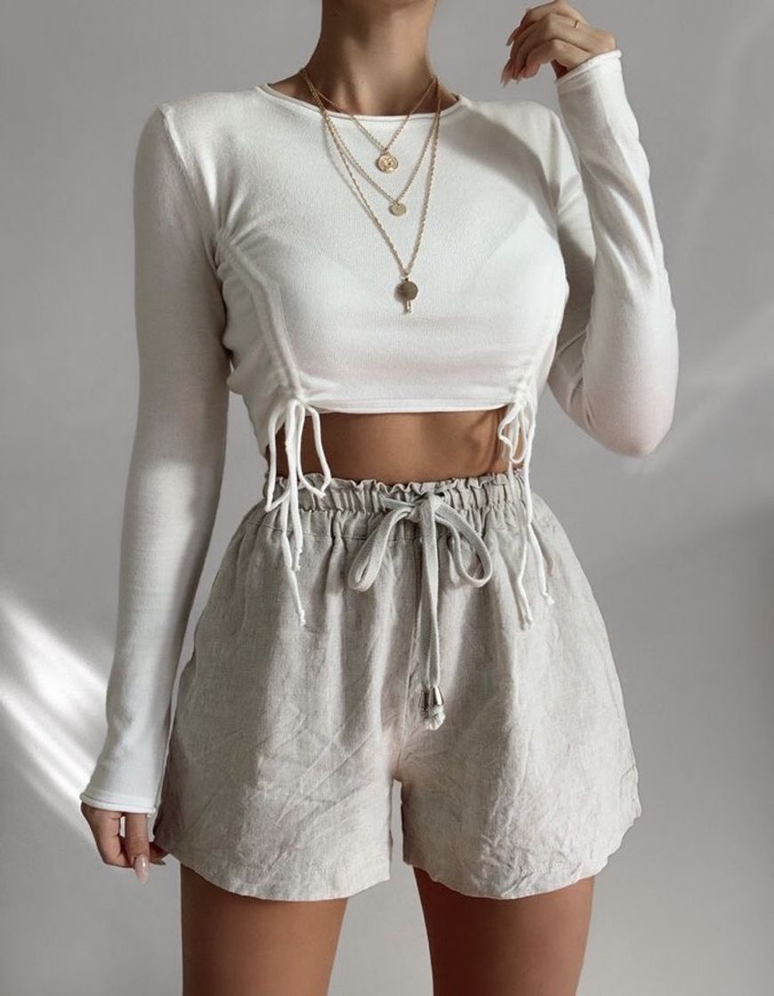 Fashion TOP IN WHITE