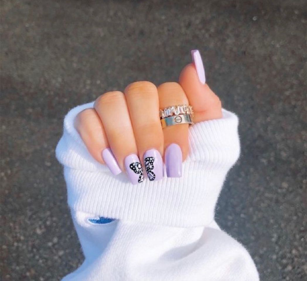 Moda Pretty nails.