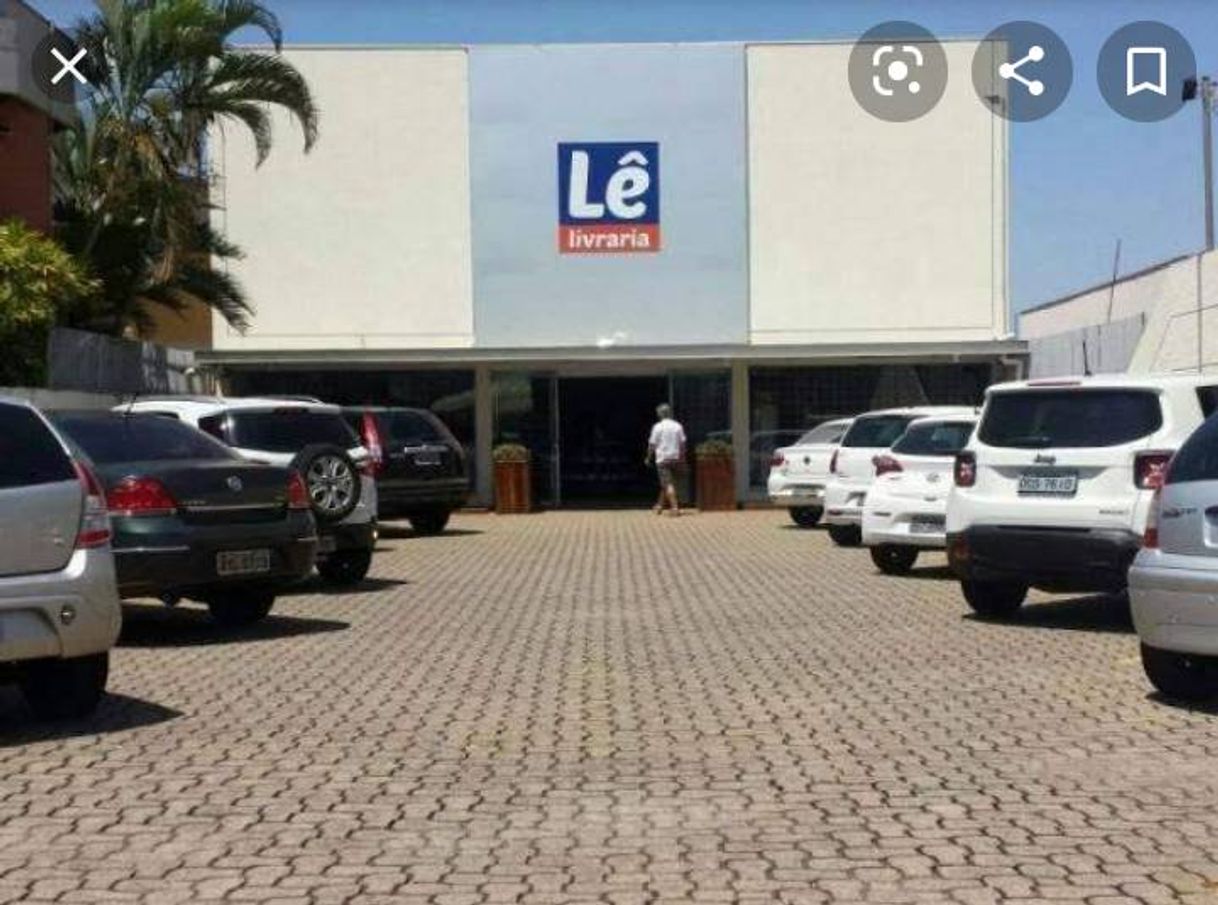 Moda Livraria lê 