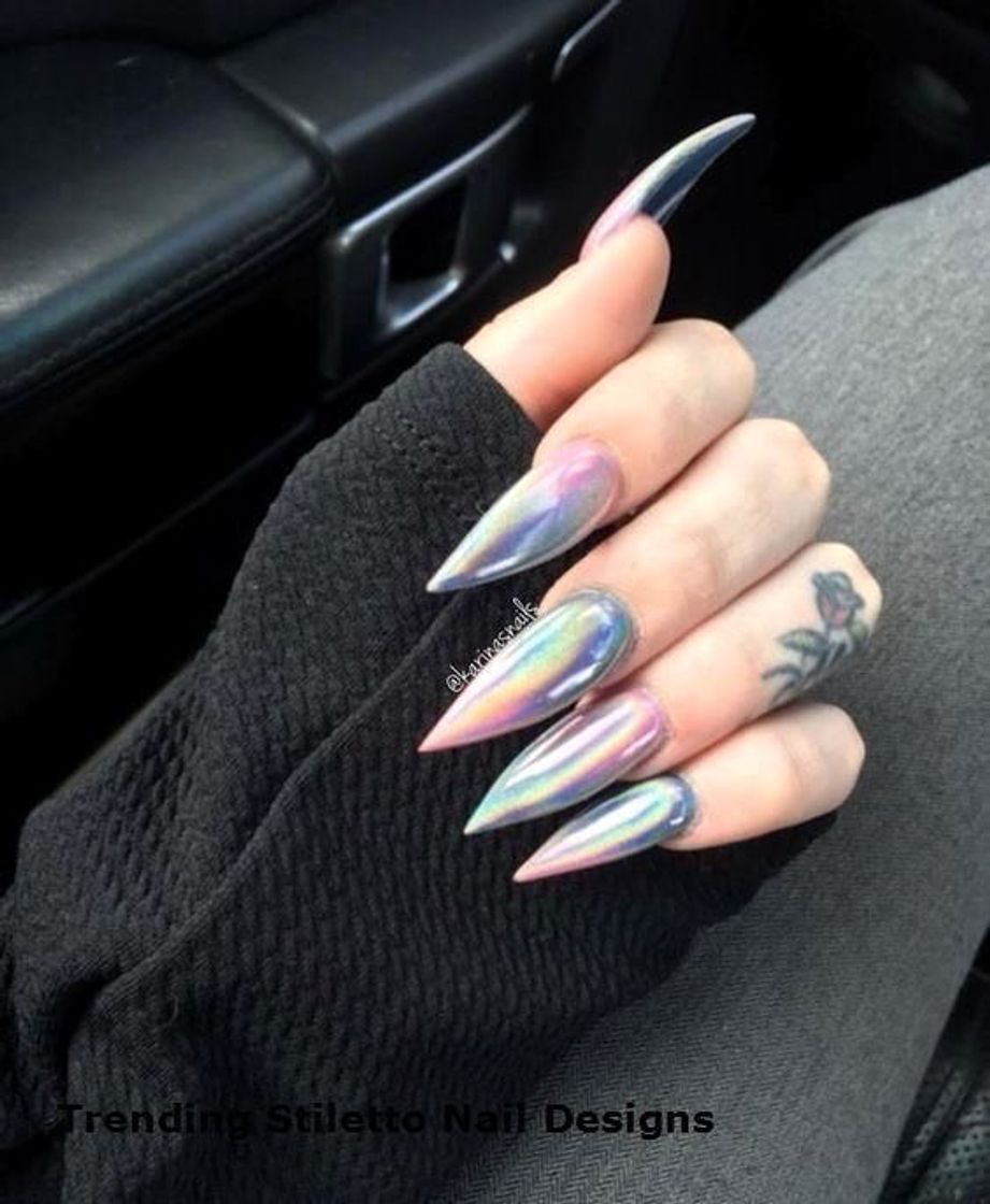 Moda Stiletto nails 