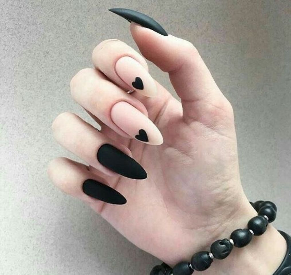 Moda Stiletto Nails