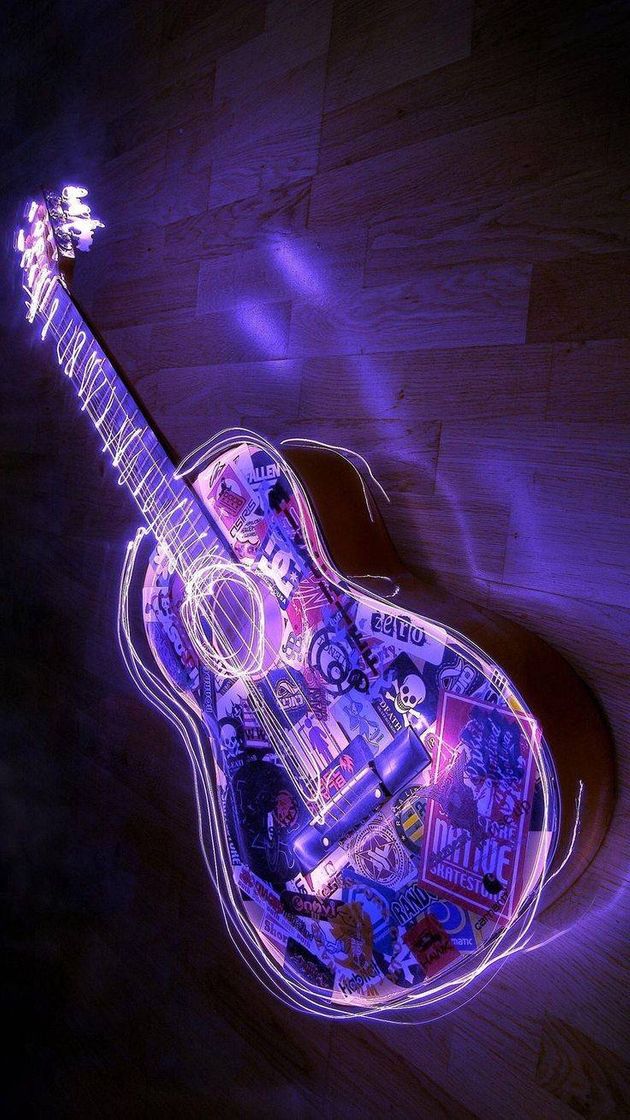 Moda Guitarra com luzes roxa 💜✨🎸