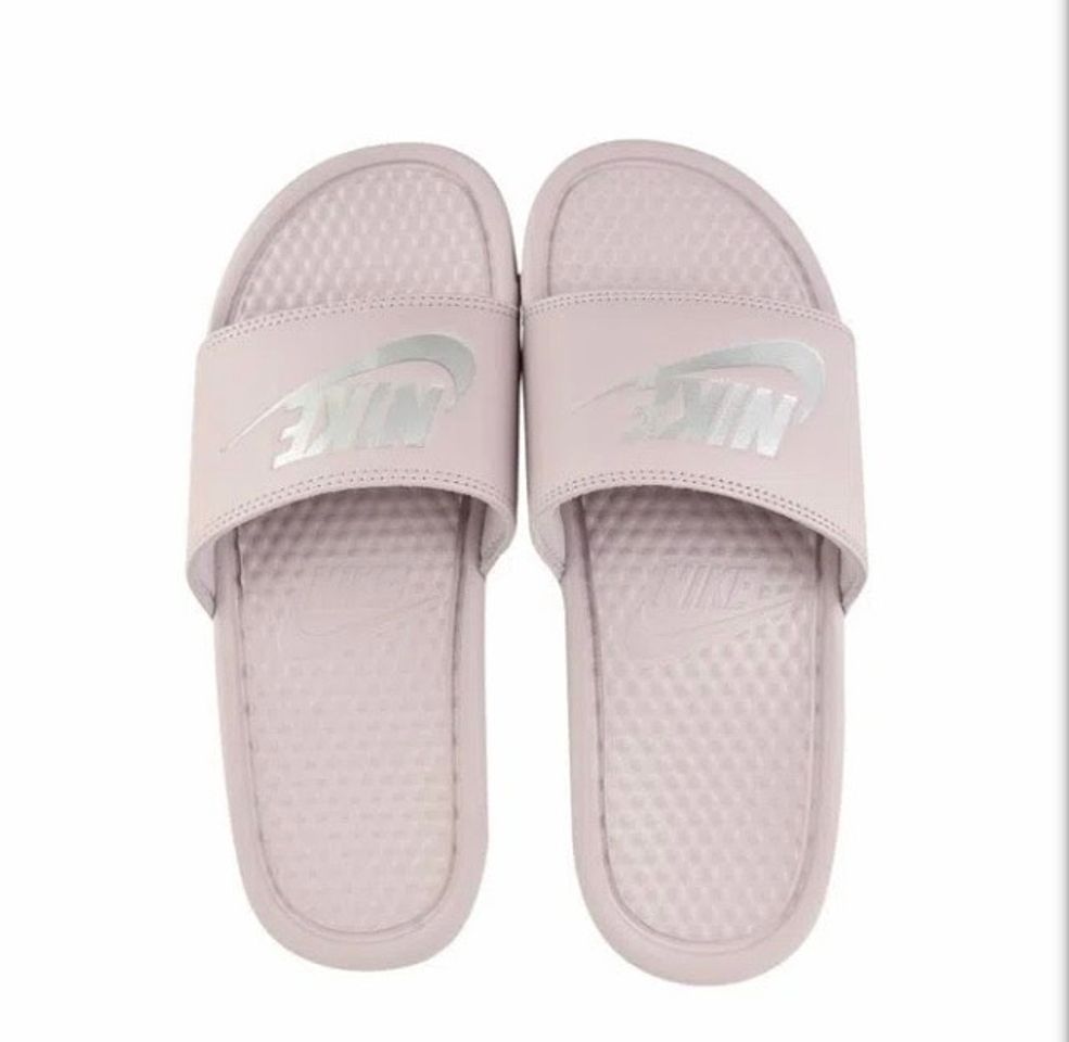 Fashion CHINELO SLIDE NIKE BENASSI FEMININO - ROSA