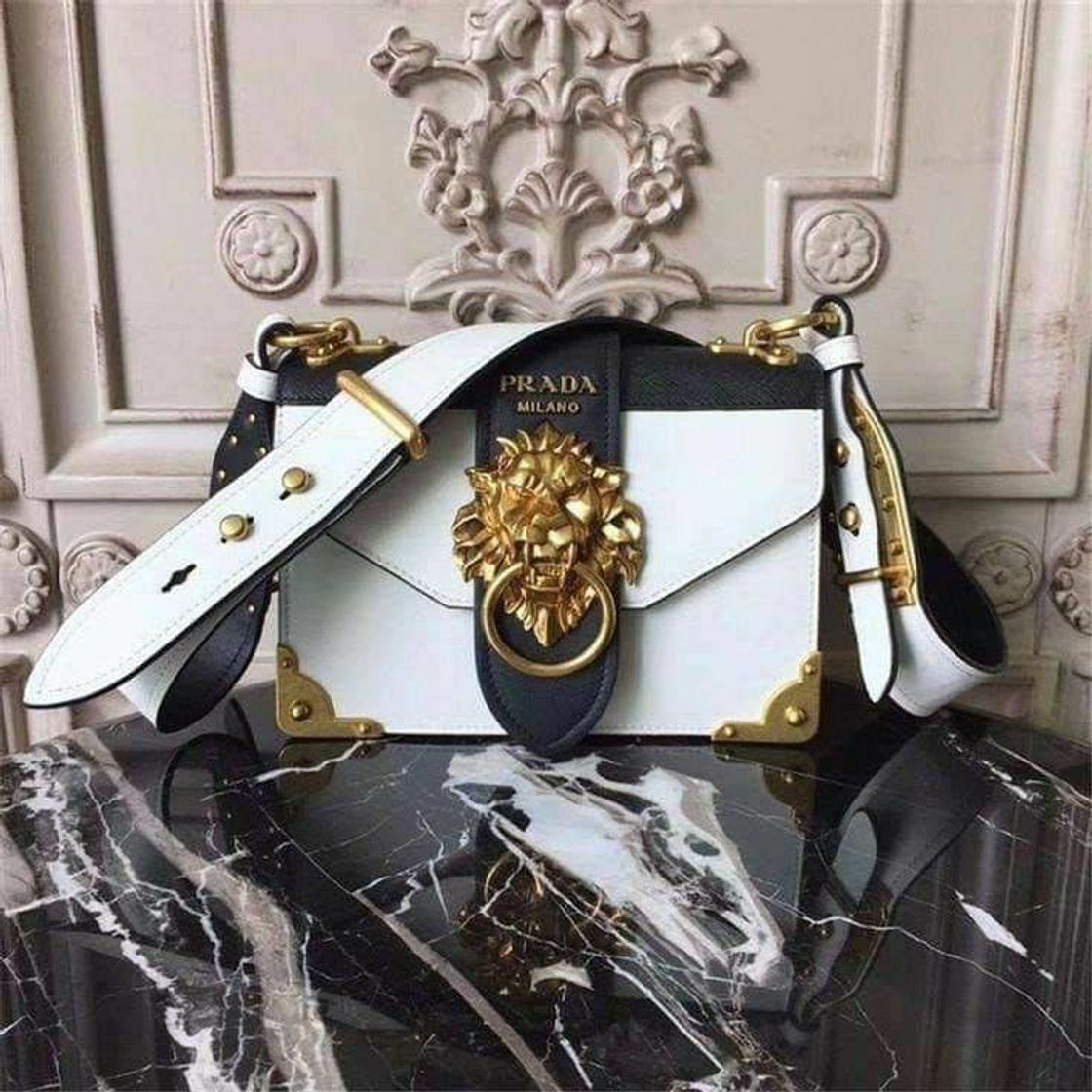 Social Prada