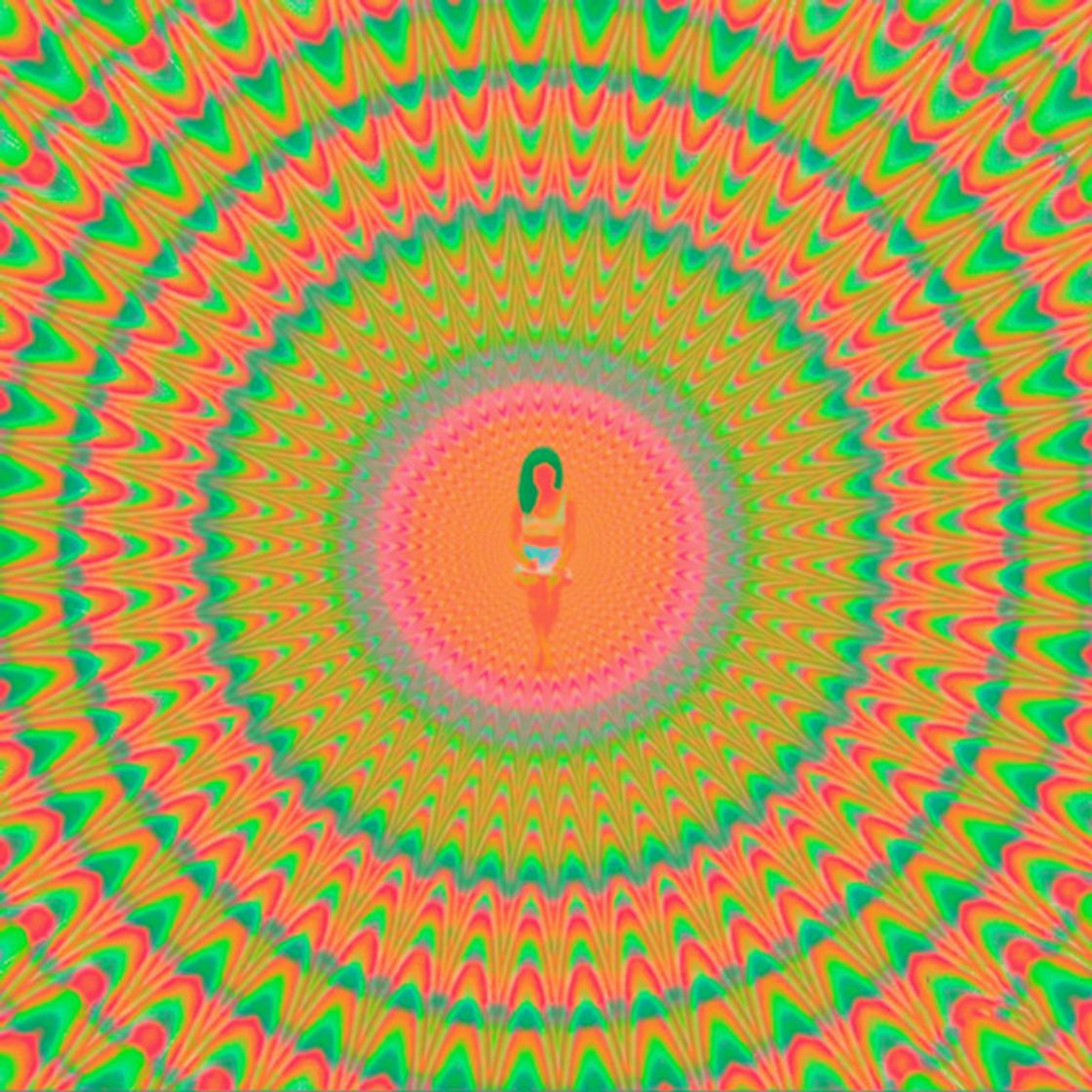 Canción Never Call Me