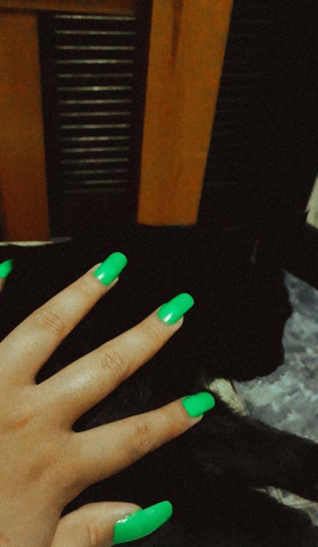 Moda Green nails 