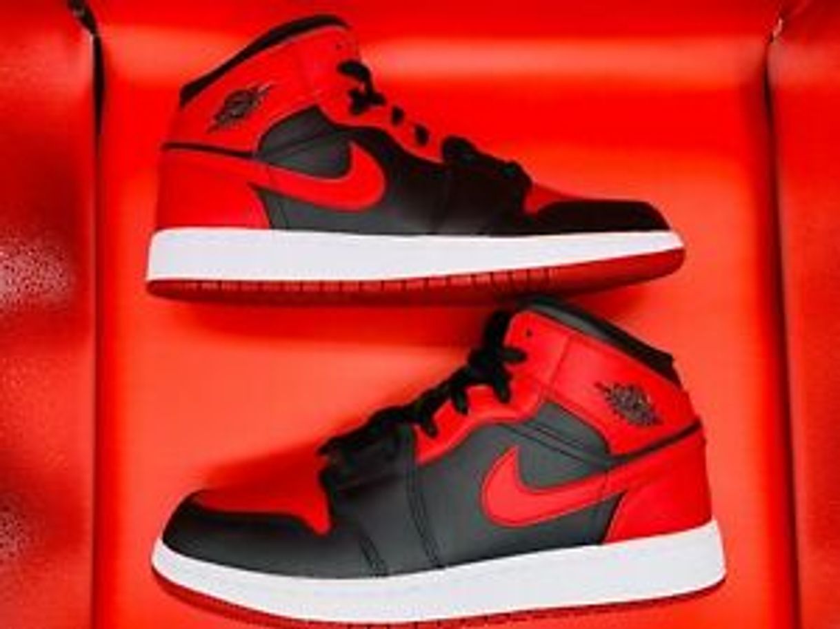 Product Jordan 1 mid sneakers unisex