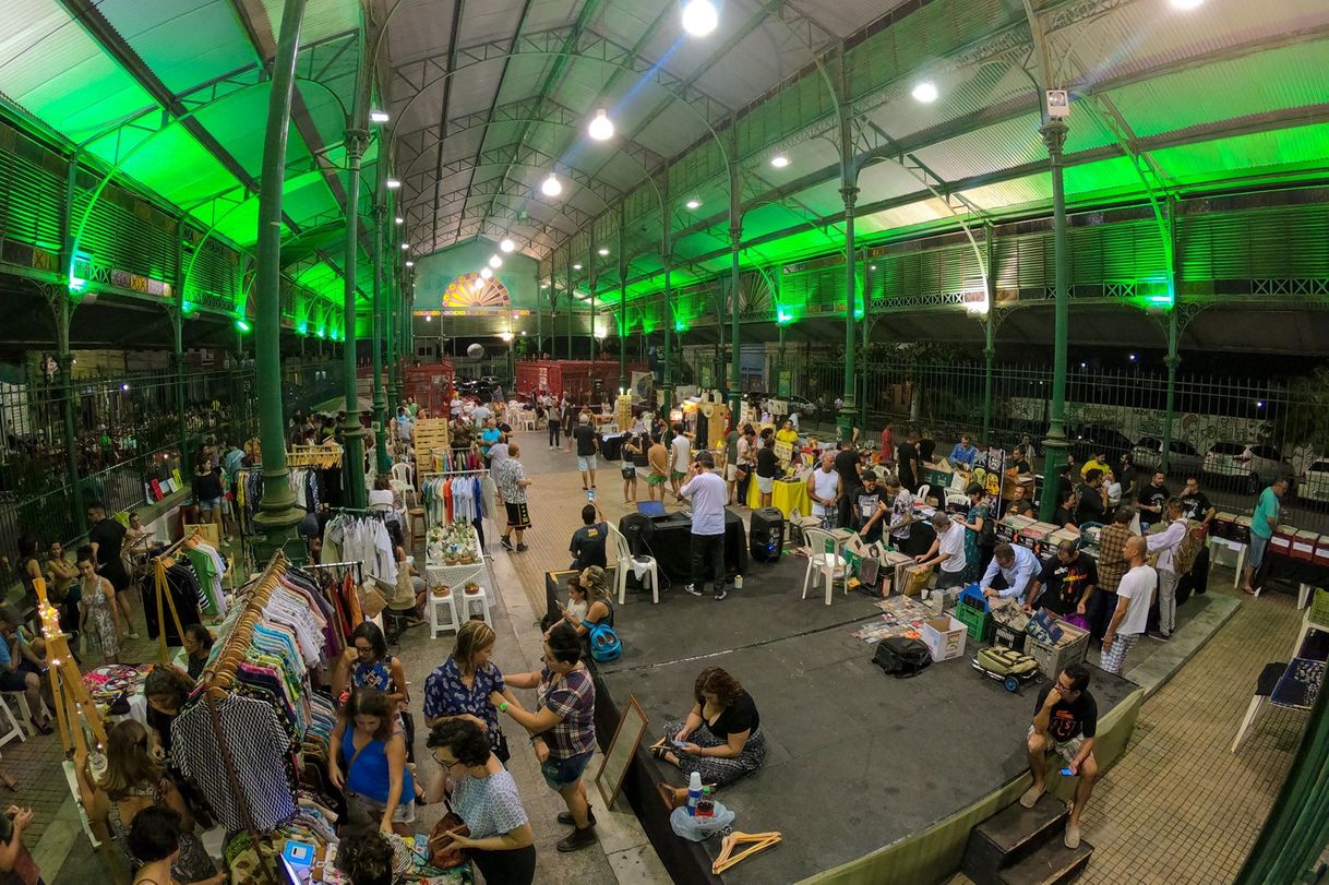 Lugar Mercado dos Pinhões