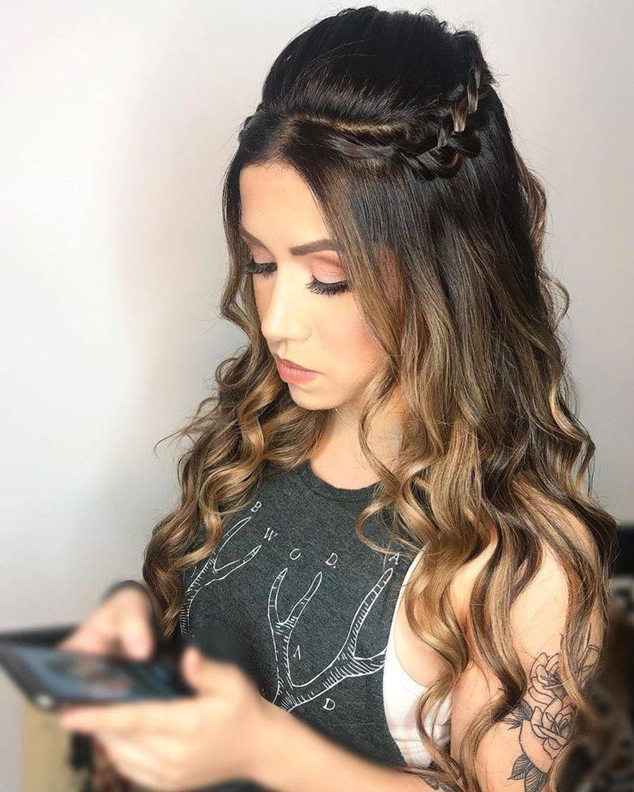 Moda Penteado com trança❤💆🏽‍♀️