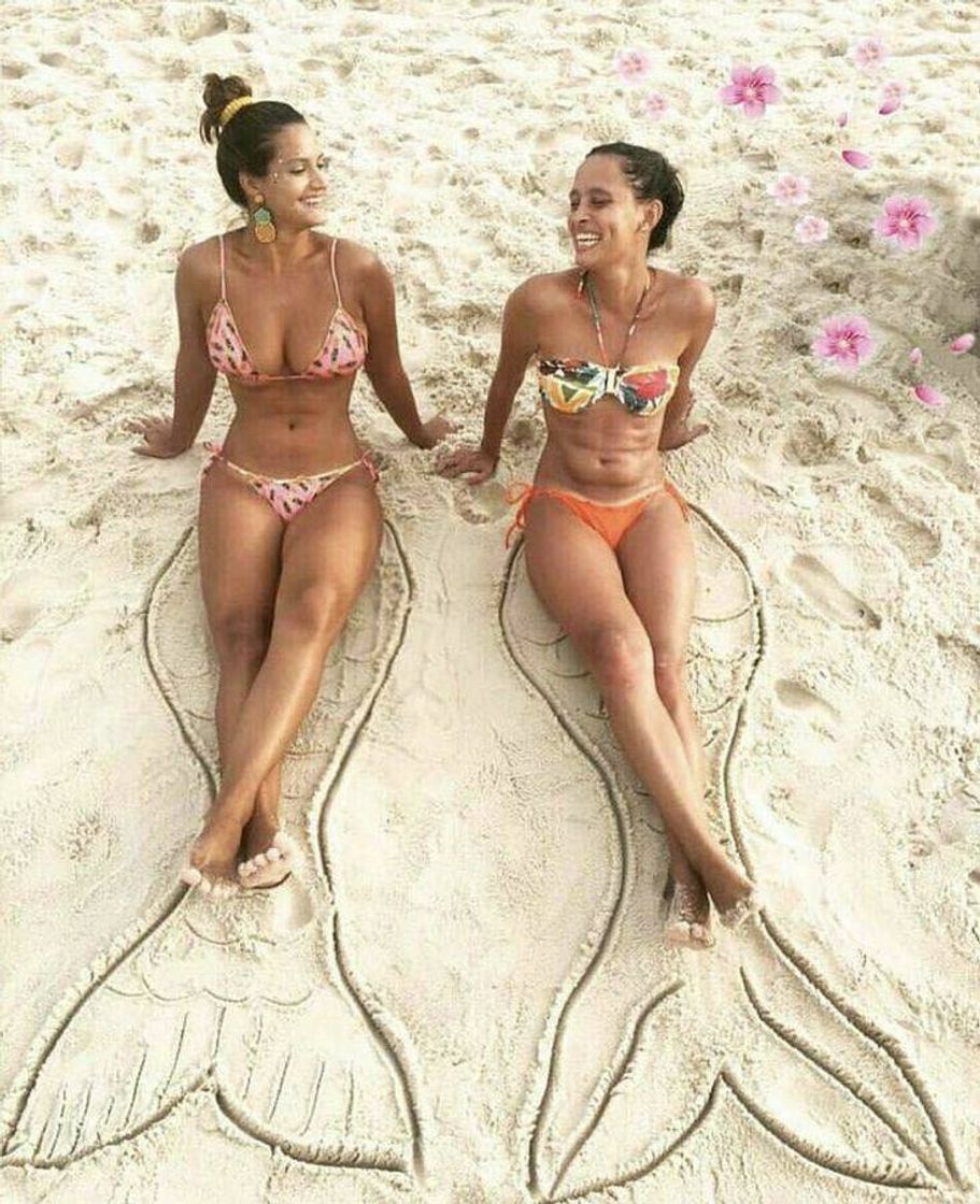 Moda Foto na praia com a amiga 