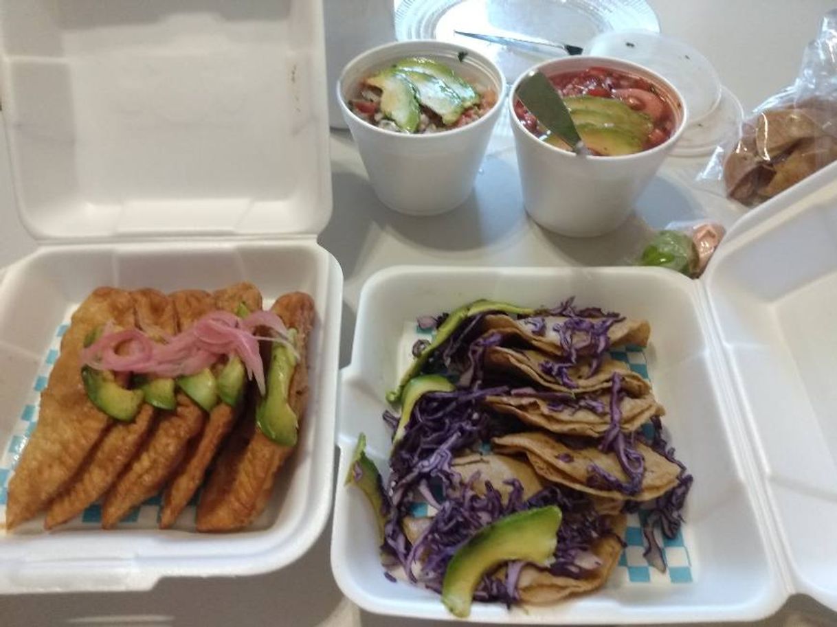 Restaurants La Marina Tacos, Cocteles & Cantina