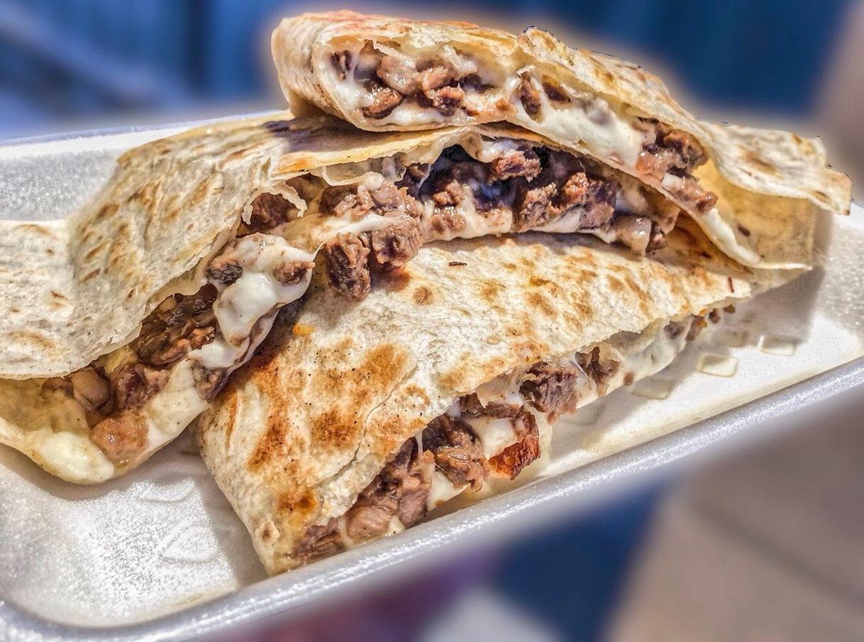 Social Quesadilla De Carne Asada 