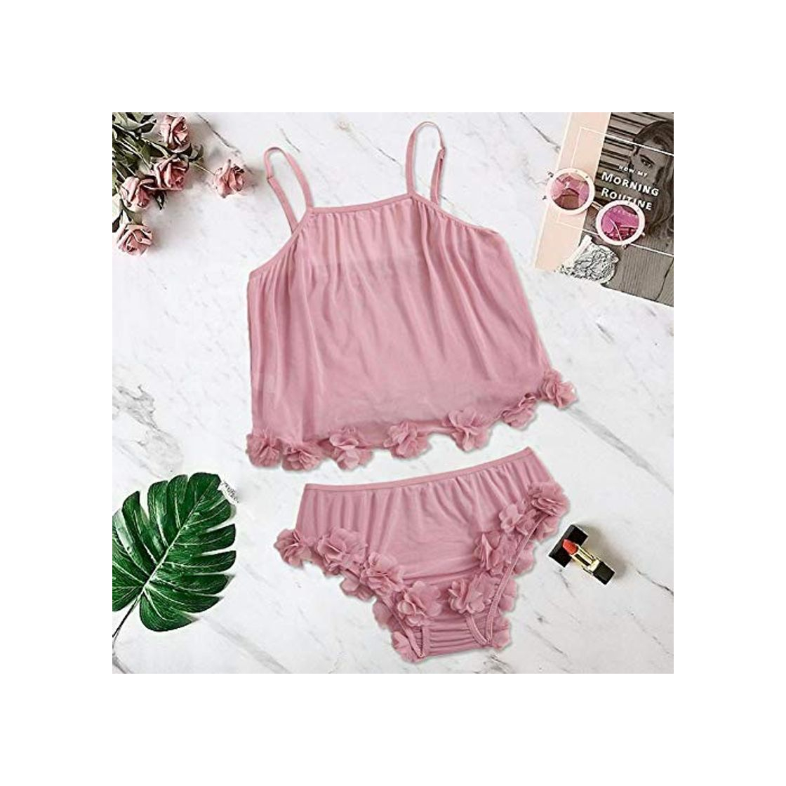 Fashion ISKER Ladies' Pajamas Sleepwear Women Flower Pajamas Fashion Mesh Underwear Suit Cute Pink Lece Lingerie Camisole Ladies Set 2019 New Hot