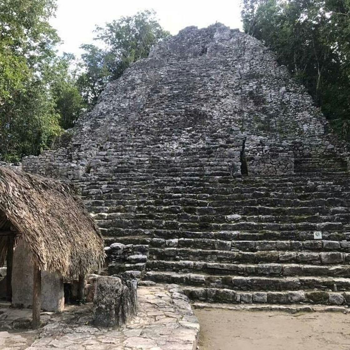 Lugar Cobá