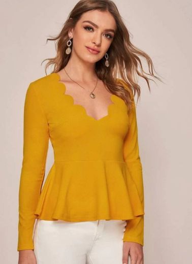 Top peplum ribete en abanico.