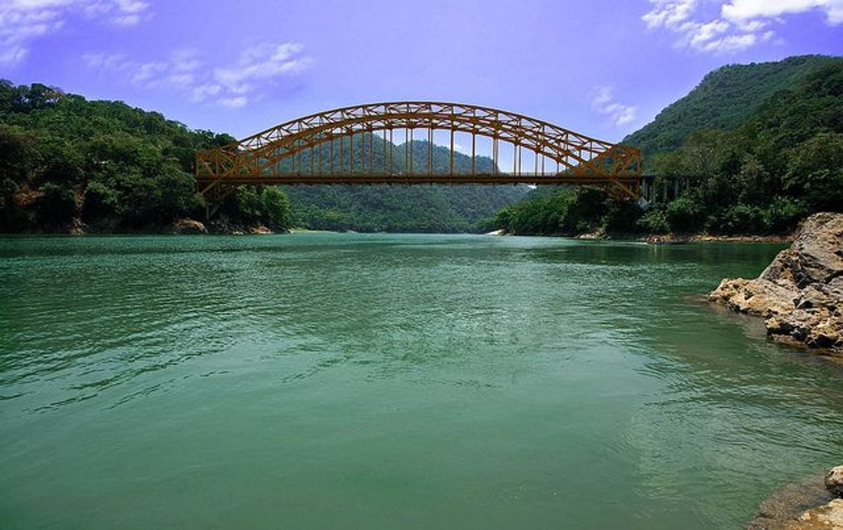 Lugar Puente Boca Del Cerro Tenosique