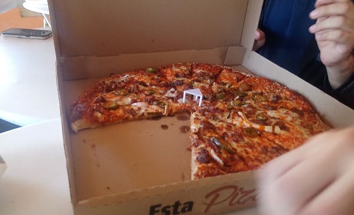 Restaurants Pizza y Corre & Café