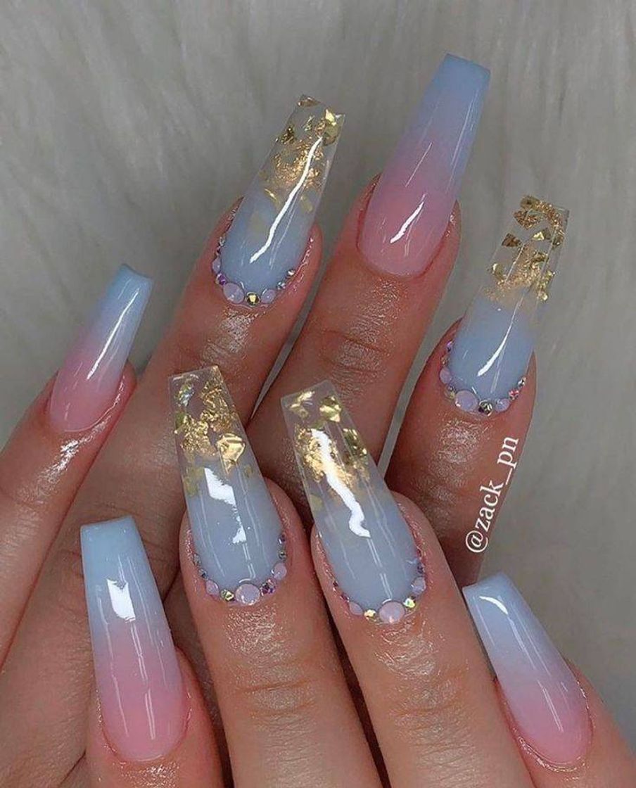 Moda Nails