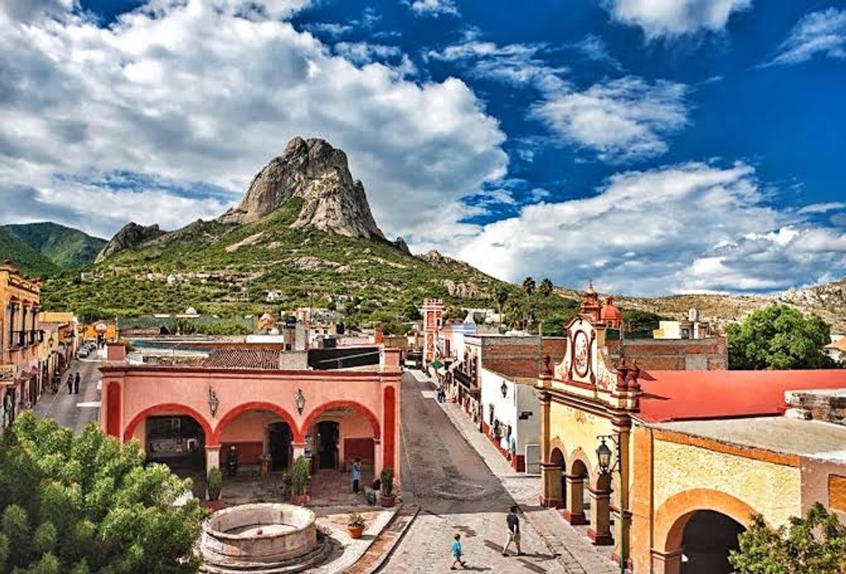 Place Peña de Bernal