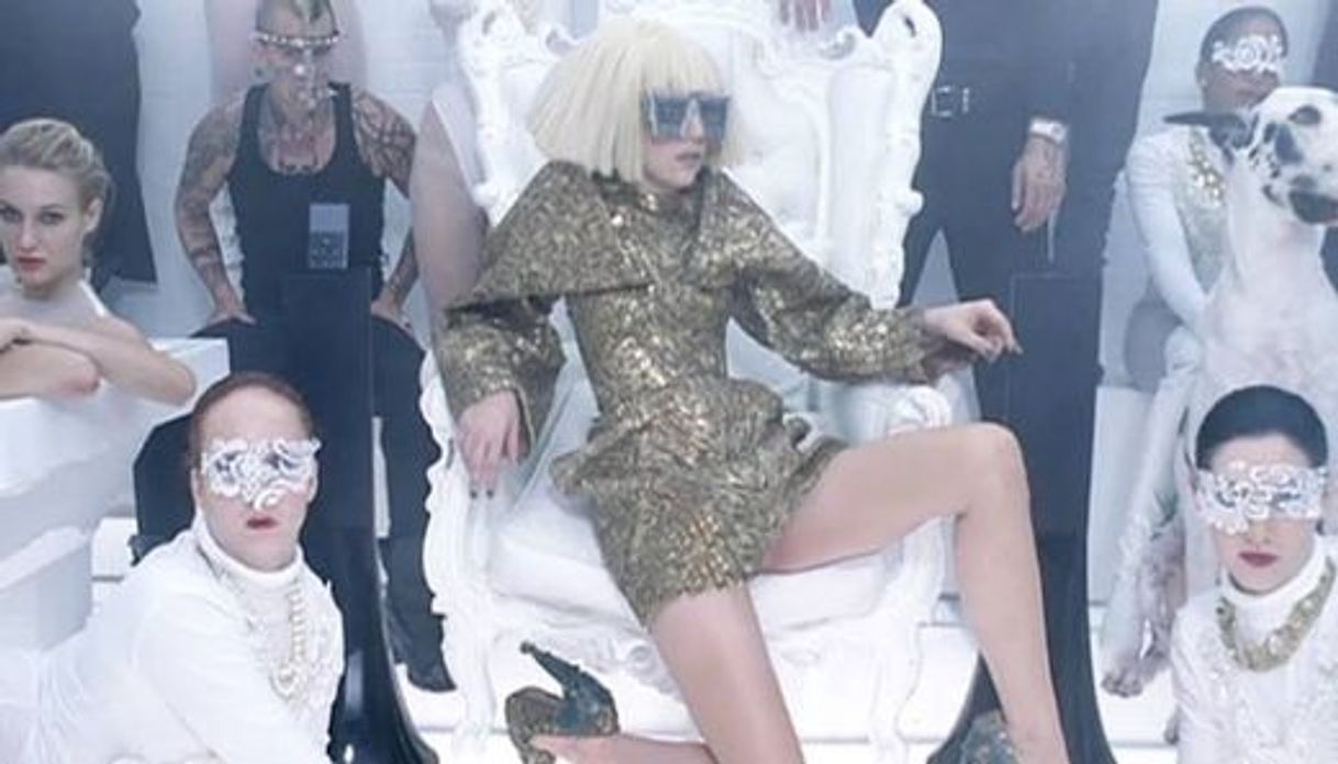 Moda Lady Gaga - Bad Romance (Video)