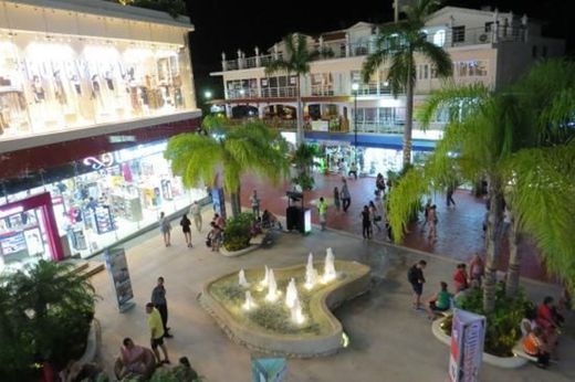 Quinta Alegría Shopping Mall