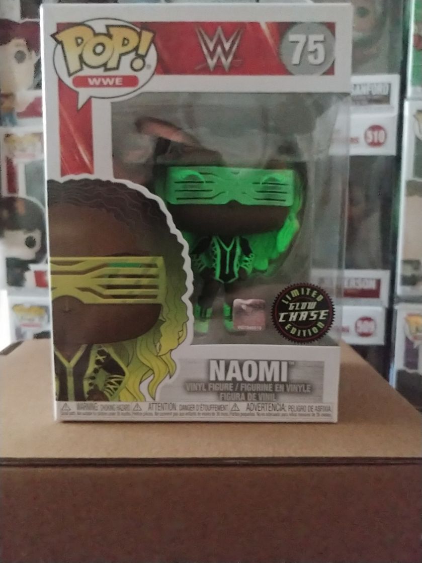 Moda Funko pop naomi chase glow