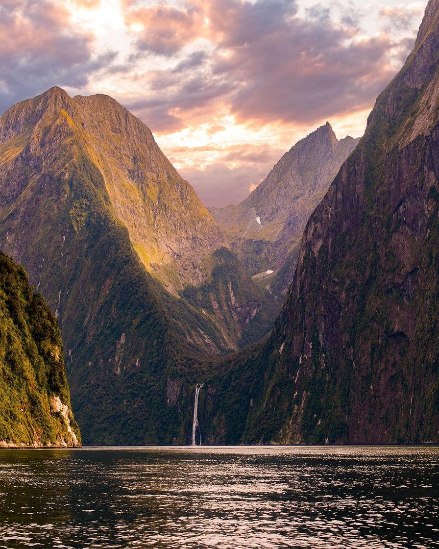 Lugar Milford Sound