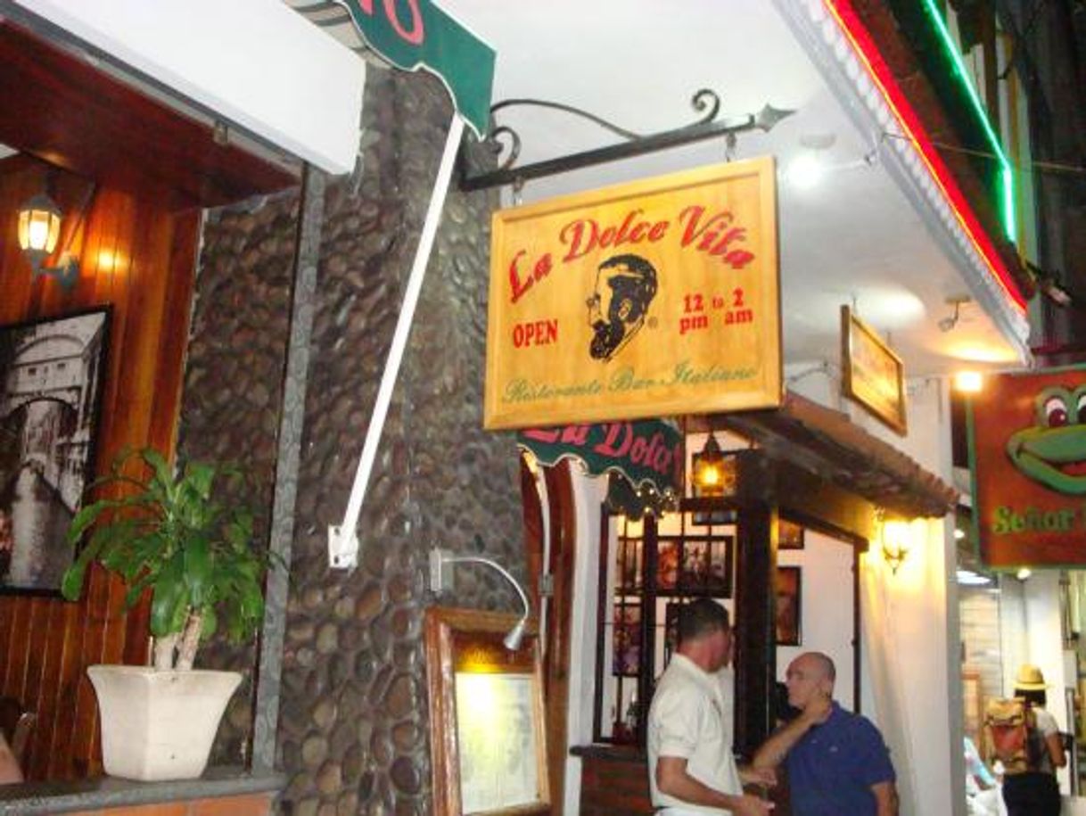 Restaurants La Dolce Vita Malecon