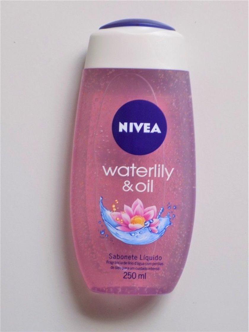 Moda Sabonete líquido Waterlily & Oil - Nivea 