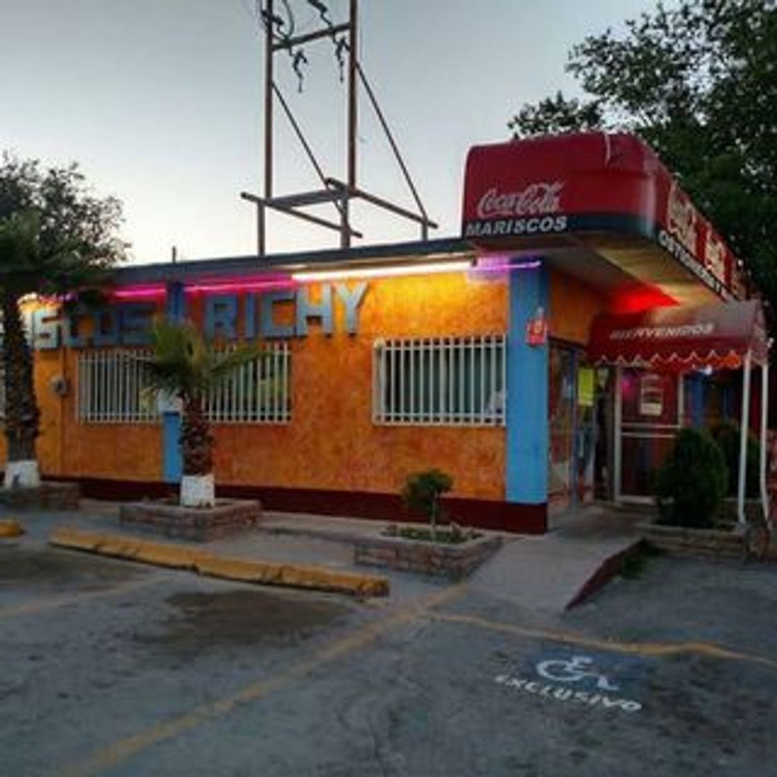 Restaurants Mariscos Richy