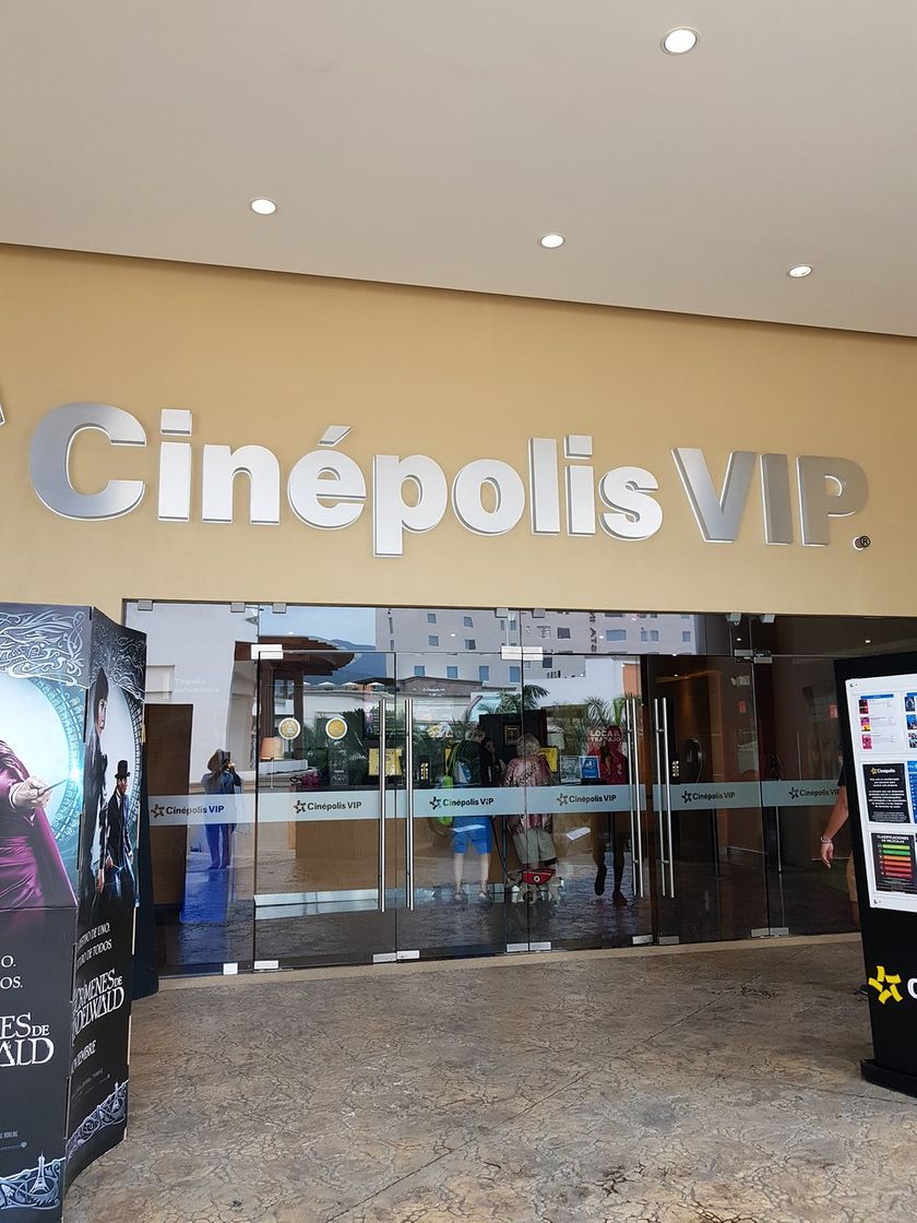 Fashion Cinepolis vip la isla puerto Vallarta. 