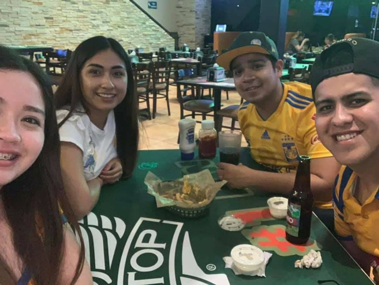 Restaurantes Wingstop Lindavista