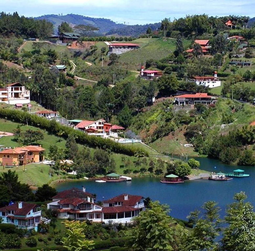 Lugar lago Calima