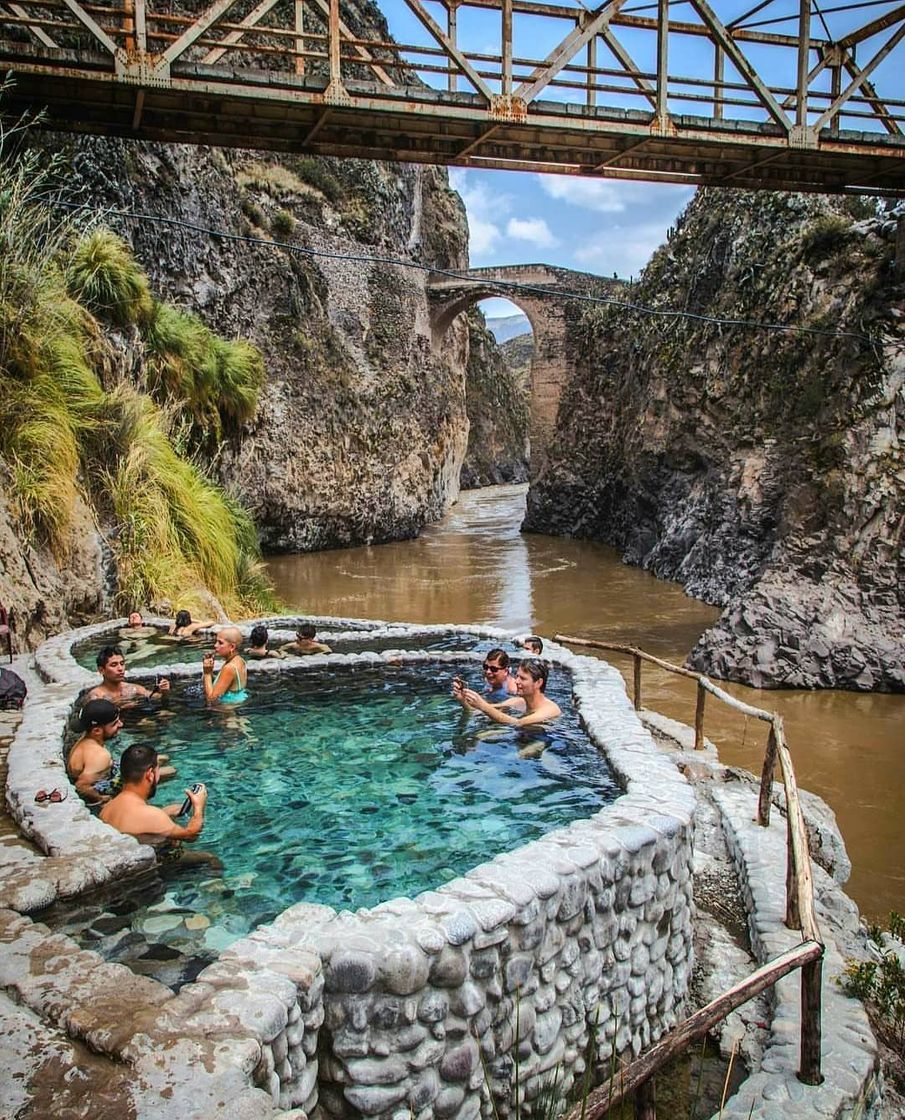 Lugar Baños Termales de Chacapi