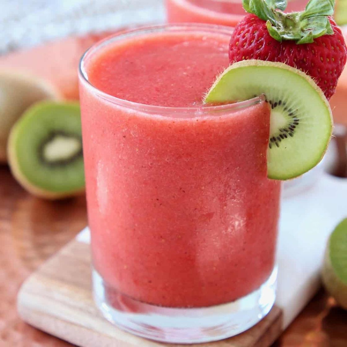 Fashion Strawberry Kiwi Slushie - Easy 5 Minutes 