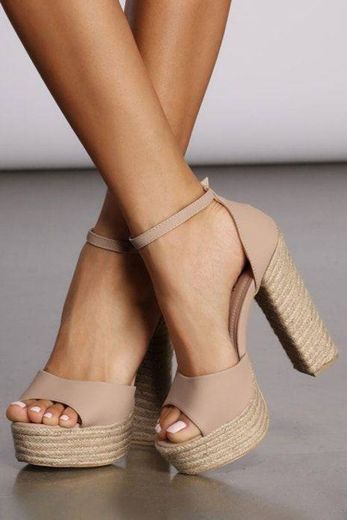 Sandals ✨