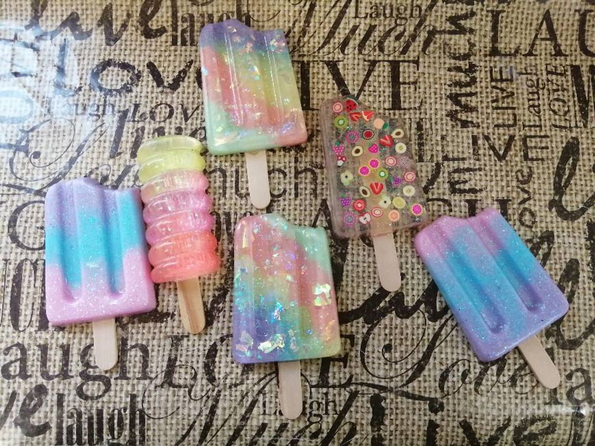 Social CREACIONES EN RESINA 