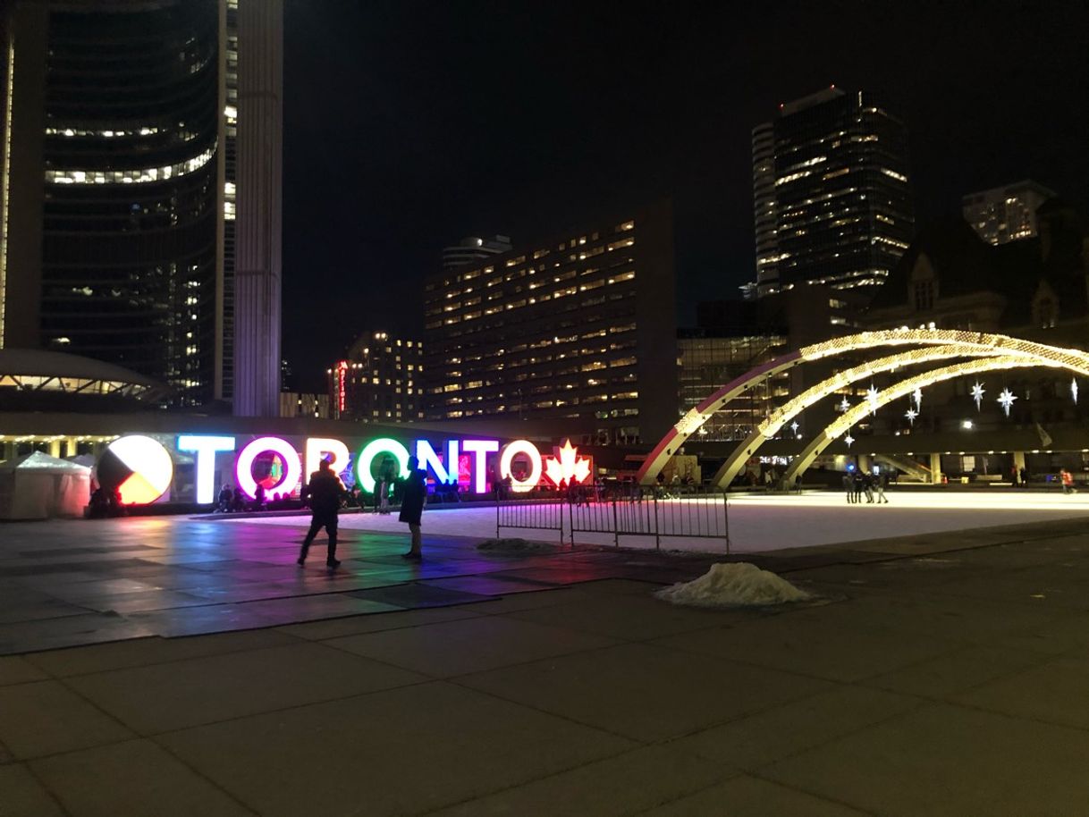 Place Nathan Phillips Square