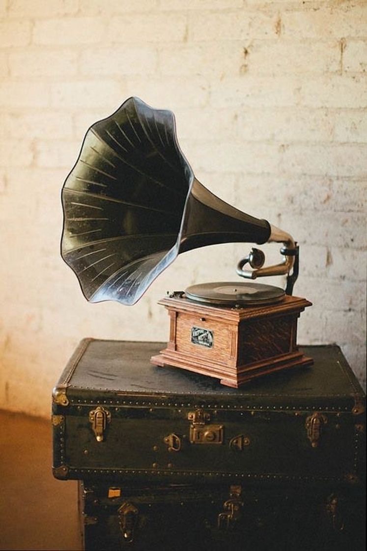 Fashion gramophone