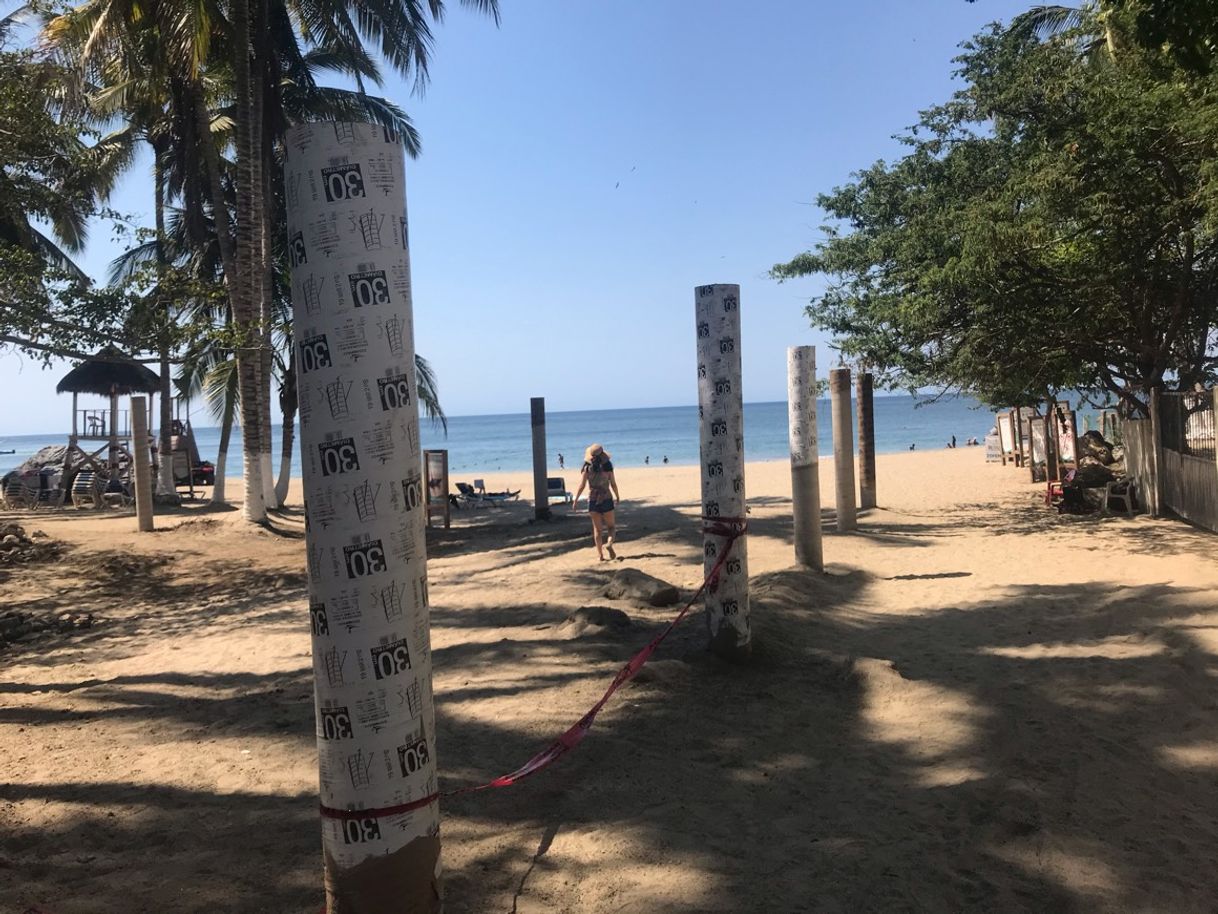 Place Playa De Los Muertos