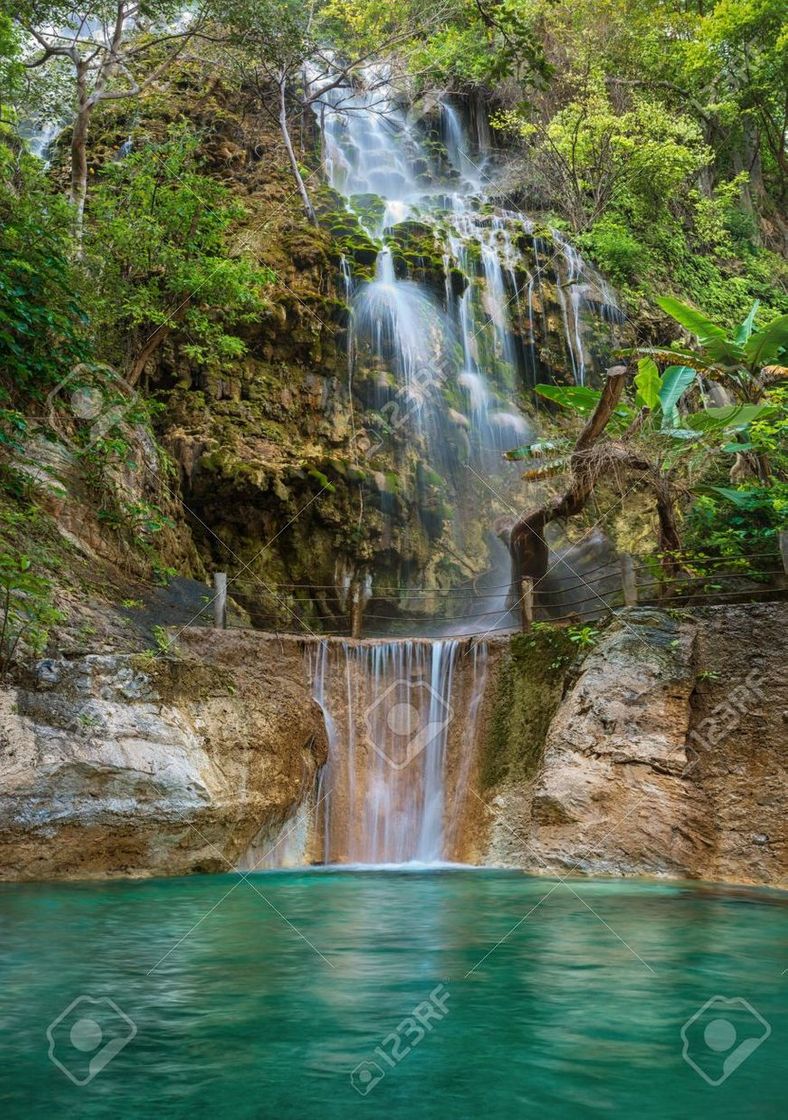 Lugar Grutas Tolantongo