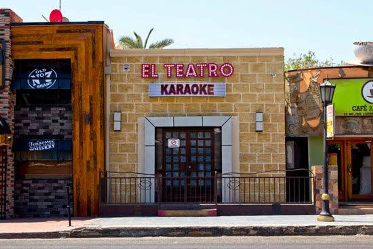 Restaurantes El Teatro Karaoke