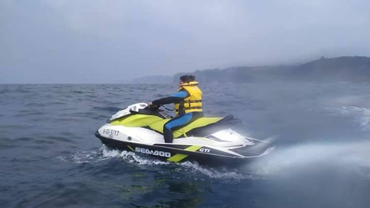Lugar Playaventura Gijon Motos de agua - Flyboard -Buggys - Quads -Banana boat - Paddle surf