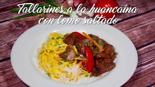 Tallarines a la Huancaína con Lomo Saltado - YouTube