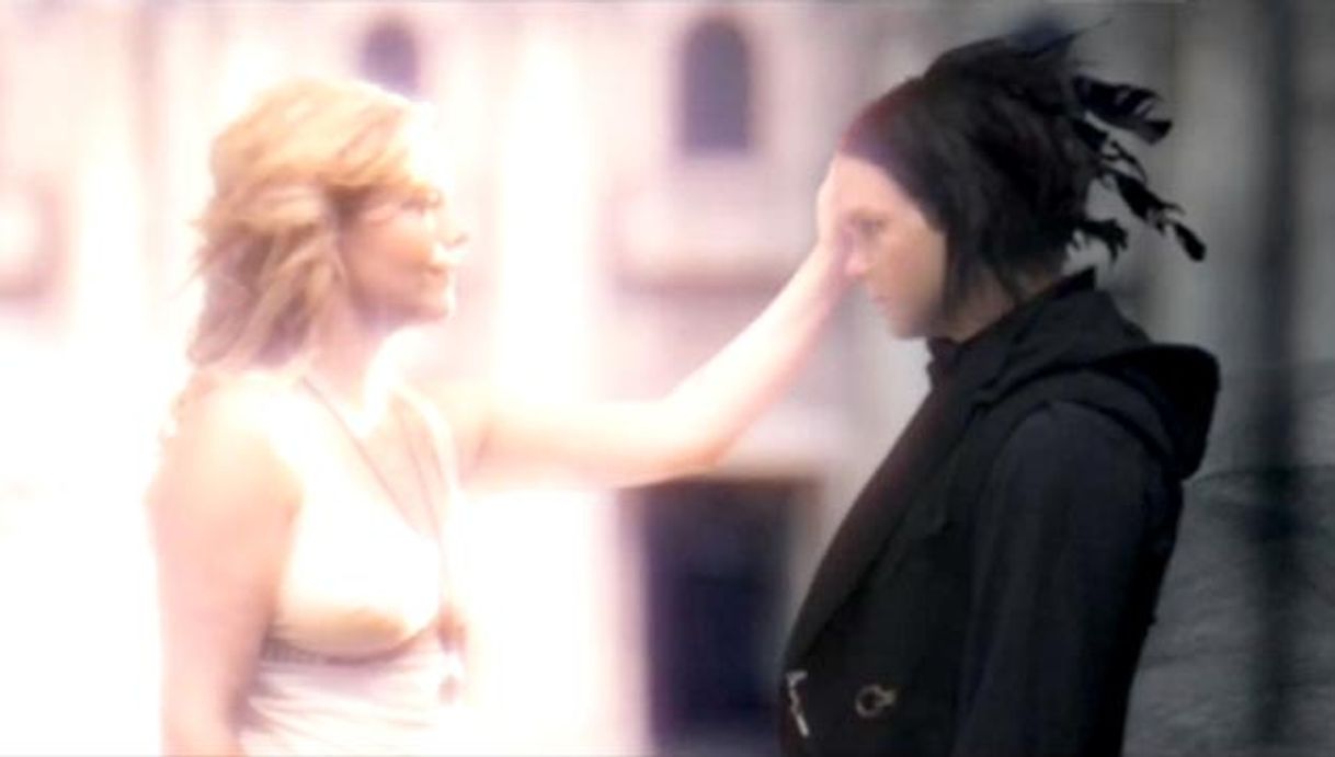 Canción October & April