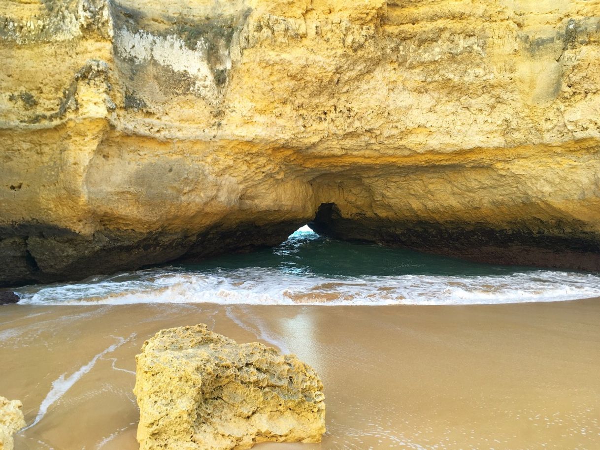 Place Praia do Ninho de Andorinha