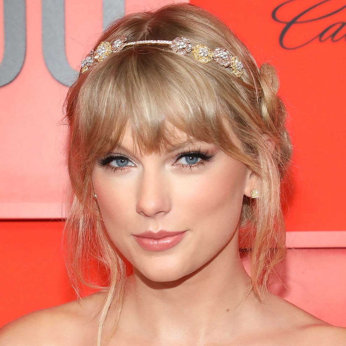 Social Taylor Swift
