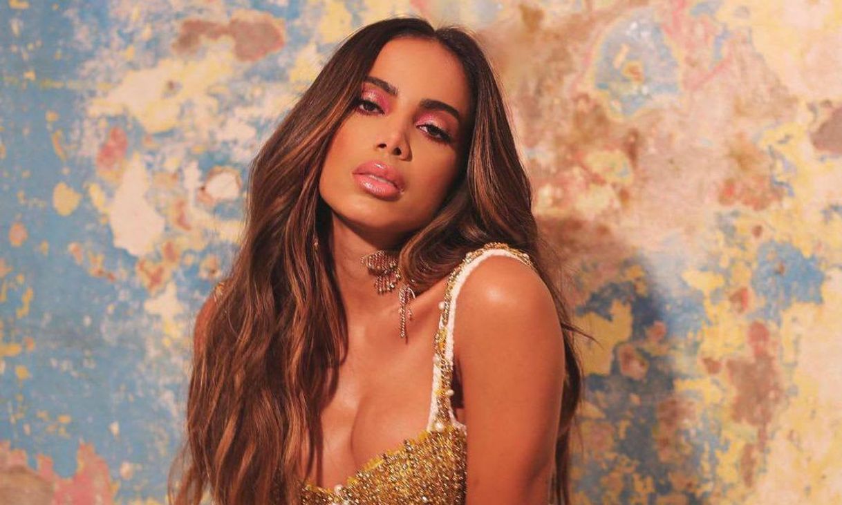 Social Anitta
