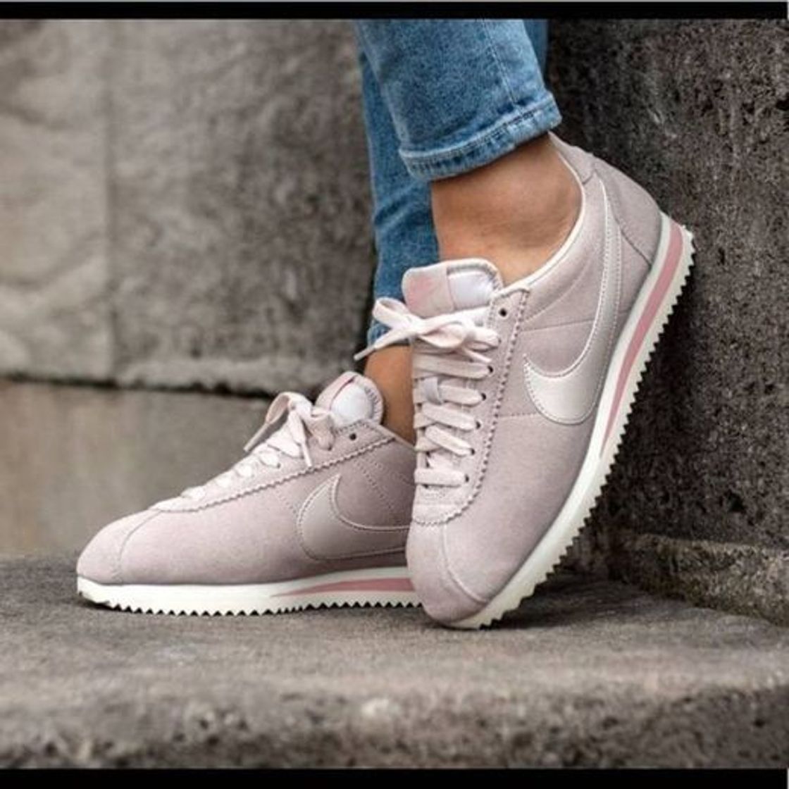 Social Nike Cortez Suede