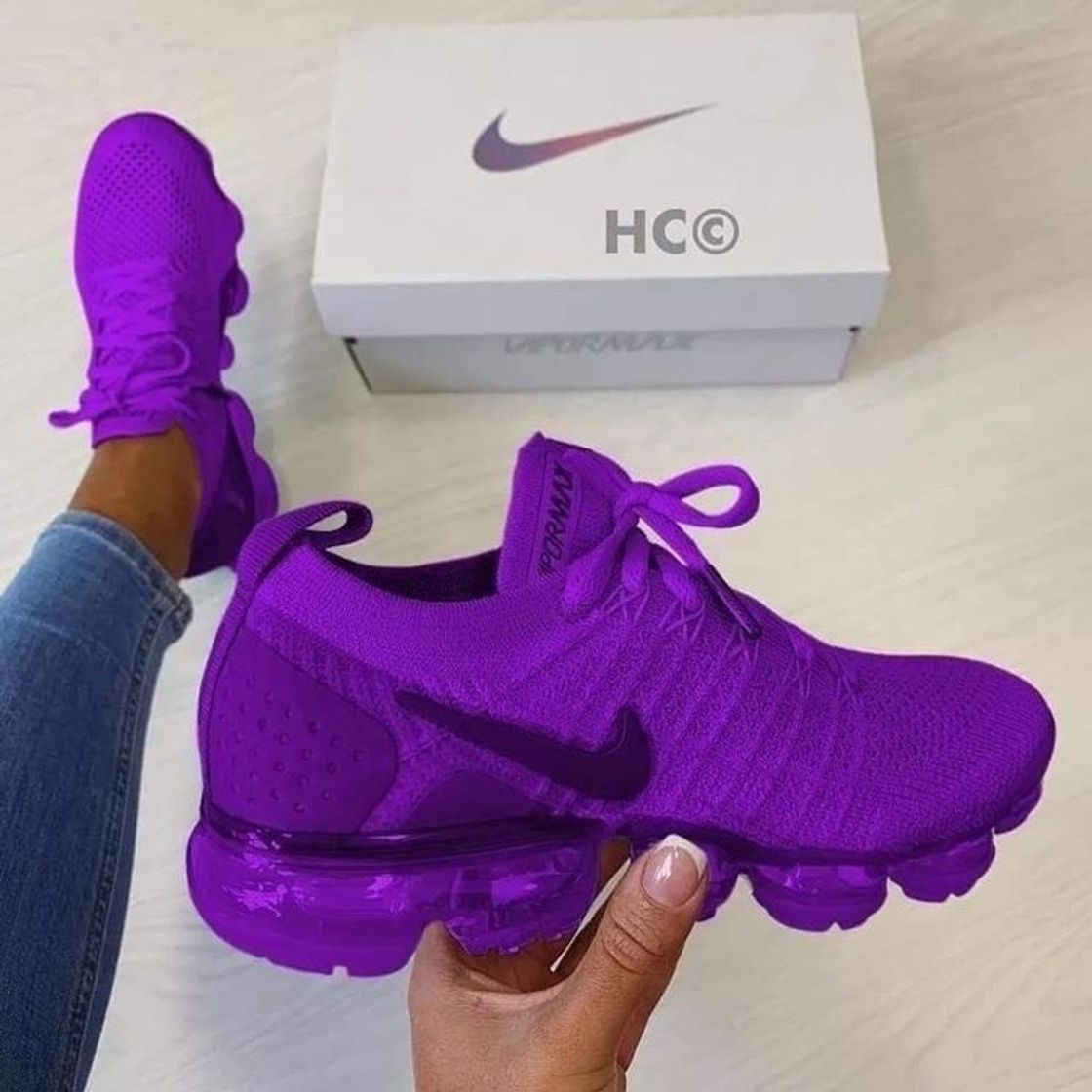 Social Nike Vapomax